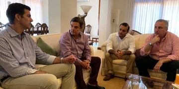 El gobernador de Salta, Juan Manuel Urtubey, junto a integrantes del Gobierno de Misiones\u002E