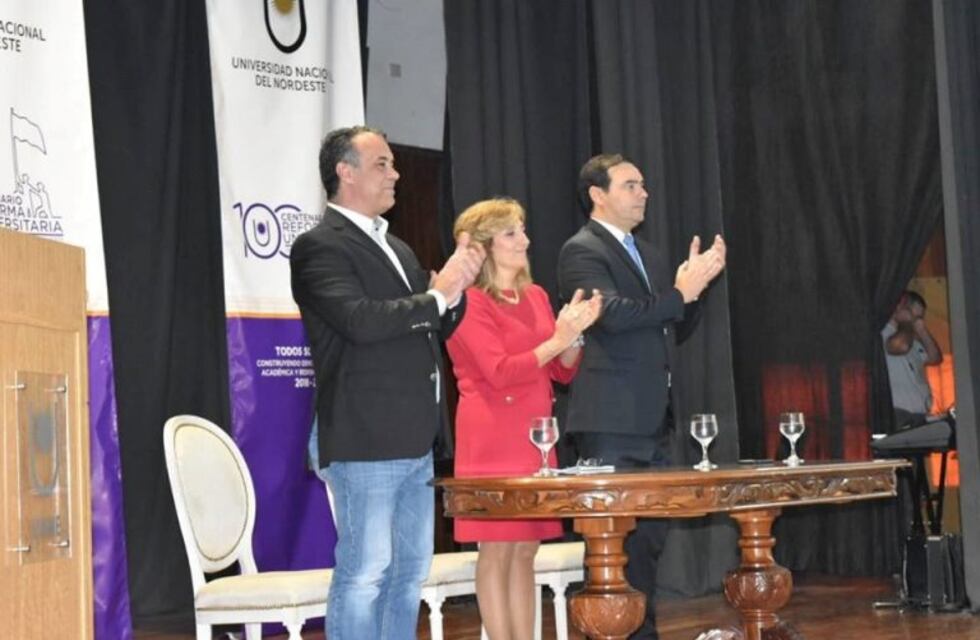 Delfina Veiravé reasumió como Rectora de la UNNE