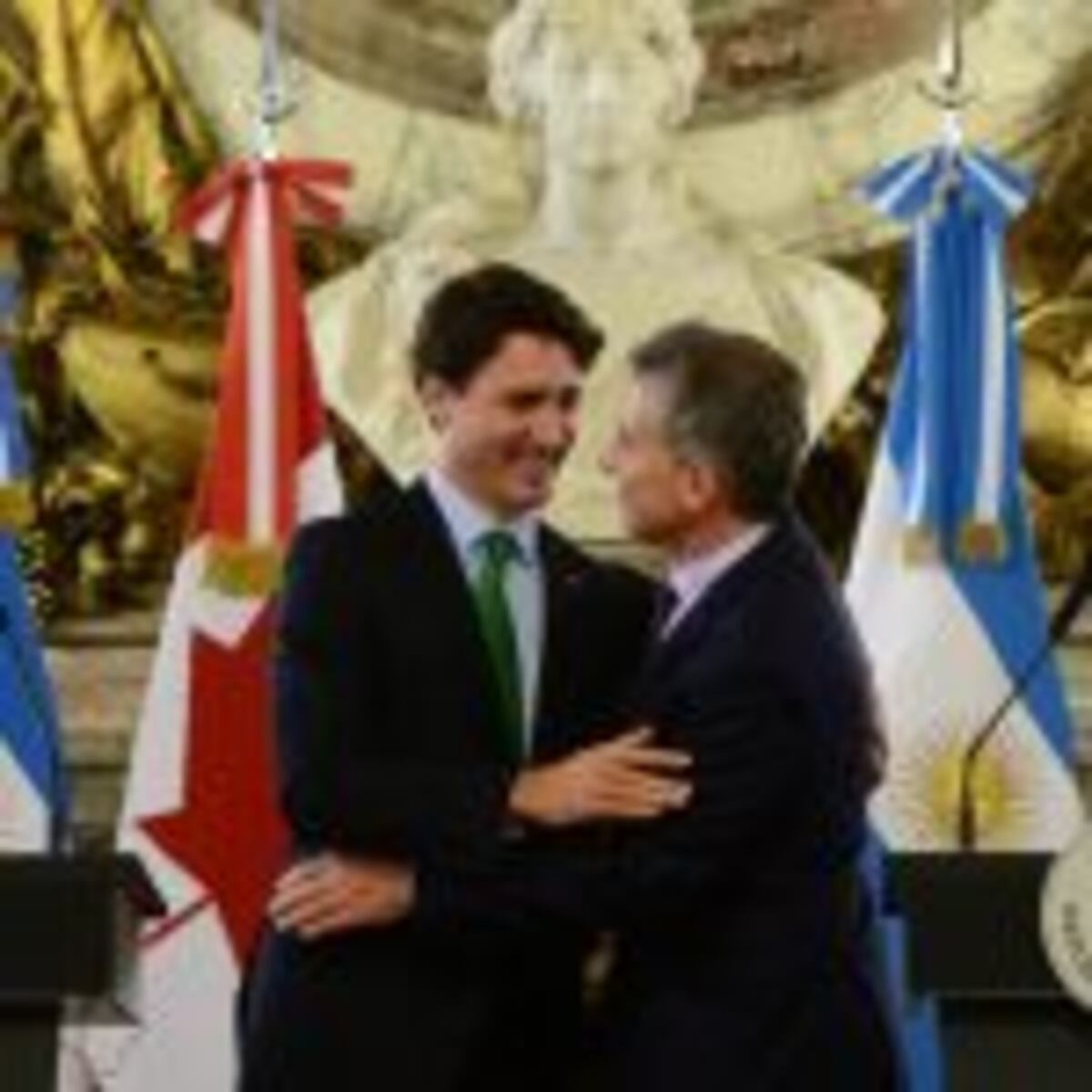 Macri recibió al primer ministro de Canadá en la Casa Rosada