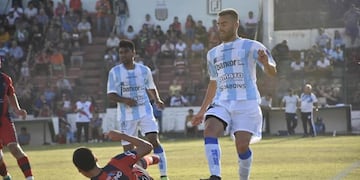 Racing terminó atacando con Manzano (foto), Cuevas, Echarri, el Wachin García\u002E\u002E\u002E el empate le sirvió de muy poco\u002E