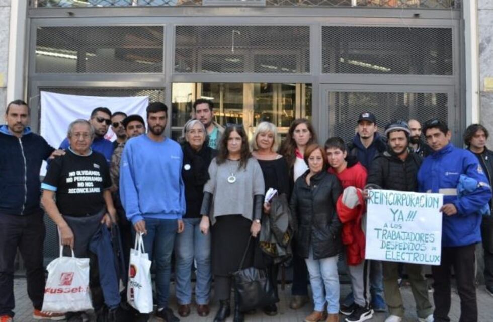 Fracasó una nueva nueva audiencia por los 22 despidos en Electrolux