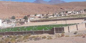 El viernes se inaugura la primera cancha de pasto sintético de la Puna