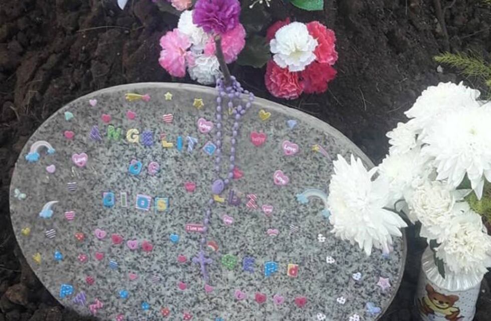 Despidieron los restos del bebé que había sido abandonado en un descampado