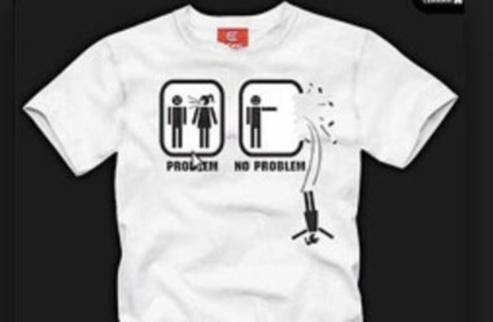 Prohibieron la venta de ropa con mensajes machistas en La Plata