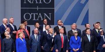 Los jefes de Estado y de Gobierno de la OTAN posan en Bruselas (Web)
