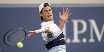 New York (United States), 31/08/2019\u002E- Diego Schwartzman of Argentina hits a return to Tennys Sandgren of the US during their match on the sixth day of the US Open Tennis Championships the USTA National Tennis Center in Flushing Meadows, New York, USA, 31 August 2019\u002E The US Open runs from 26 August through 08 September\u002E (Tenis, Abierto, Estados Unidos, Nueva York) EFE/EPA/JOHN G\u002E MABANGLO
