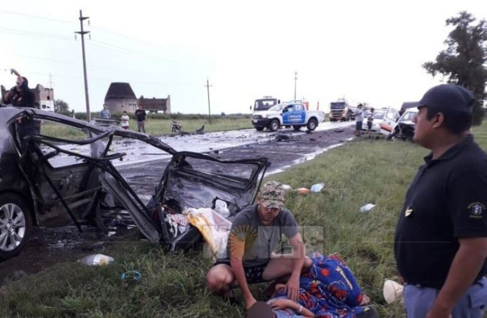 Ambulancia de Corrientes chocó en Chaco: hay dos muertos