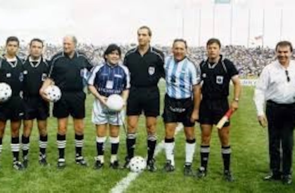 Maradona en Córdoba: Cuando el Diego se vistió con los colores de Talleres
