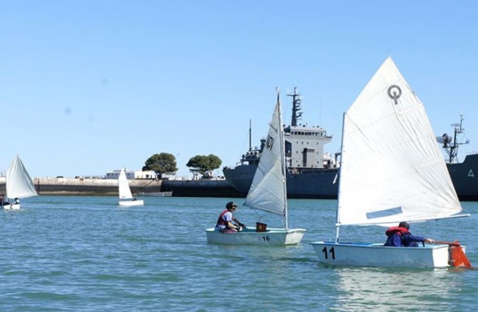 Becas para la Escuela de Vela Punta al Mar