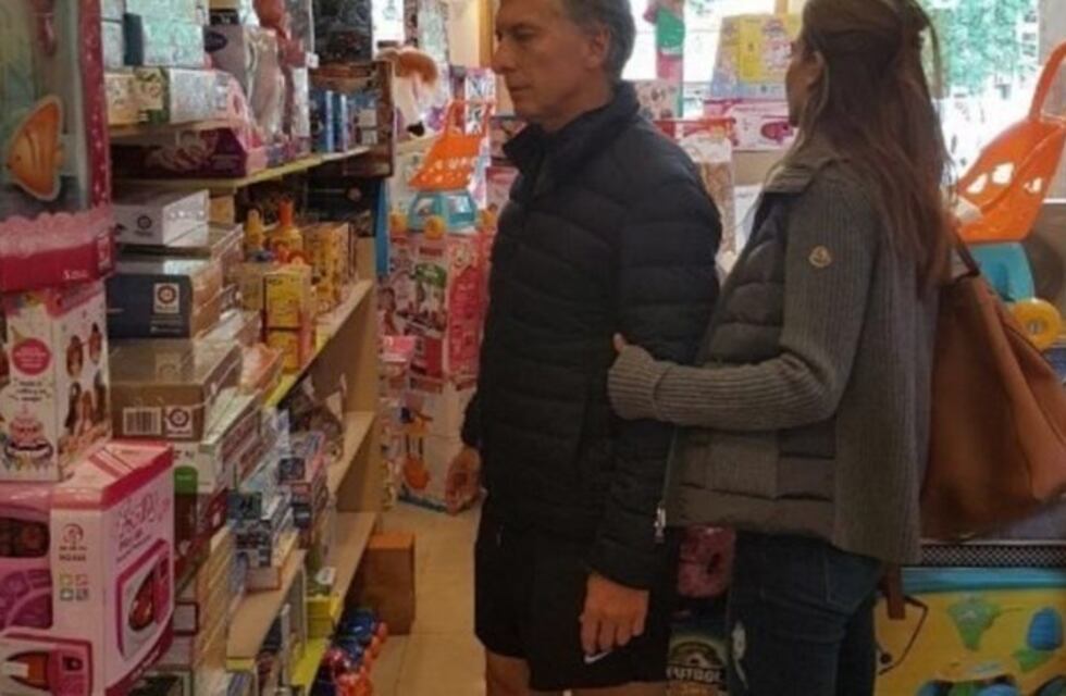 Macri y Awada le compraron el regalo de Reyes a Antonia en Villa La Angostura