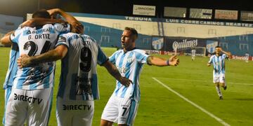 Atlético Tucumán  no pudo sostenerlo y Patronato se lo empató en El Monumental