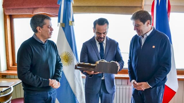 El Embajador de la República Francesa visitó Tierra del Fuego