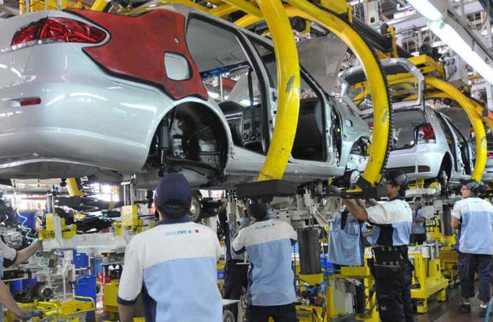 FIEL: la industria creció un 14% interanual en julio