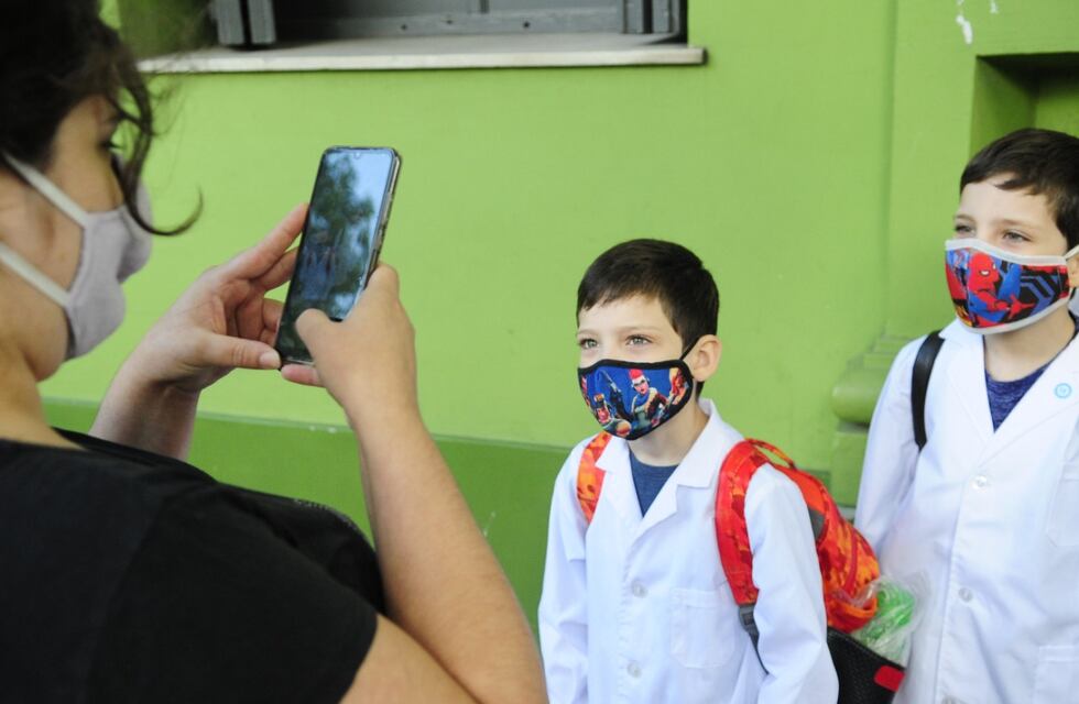 Fernández, sobre la suspensión de clases: “Estas medidas no las consensué, las tomé yo y me hago cargo”