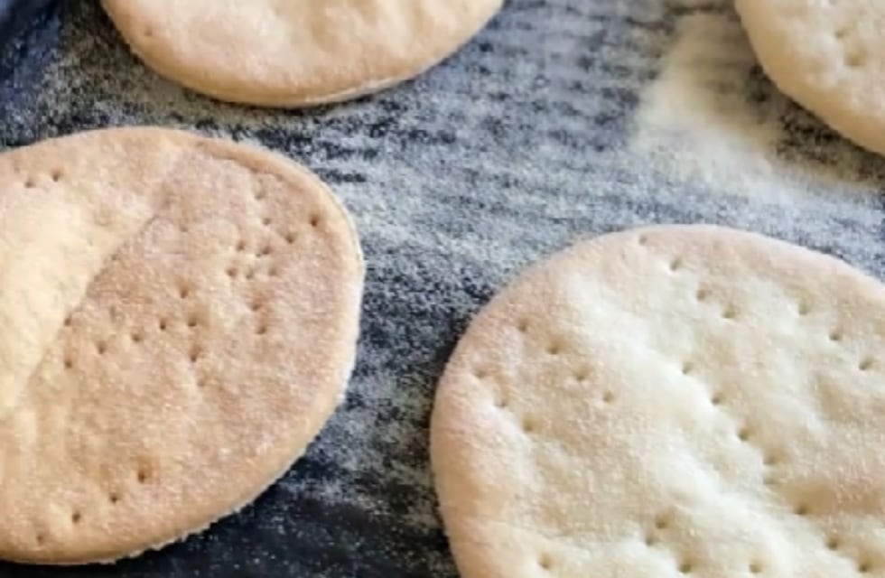 Cómo hacer galletas marineras: la receta de un clásico de la panadería