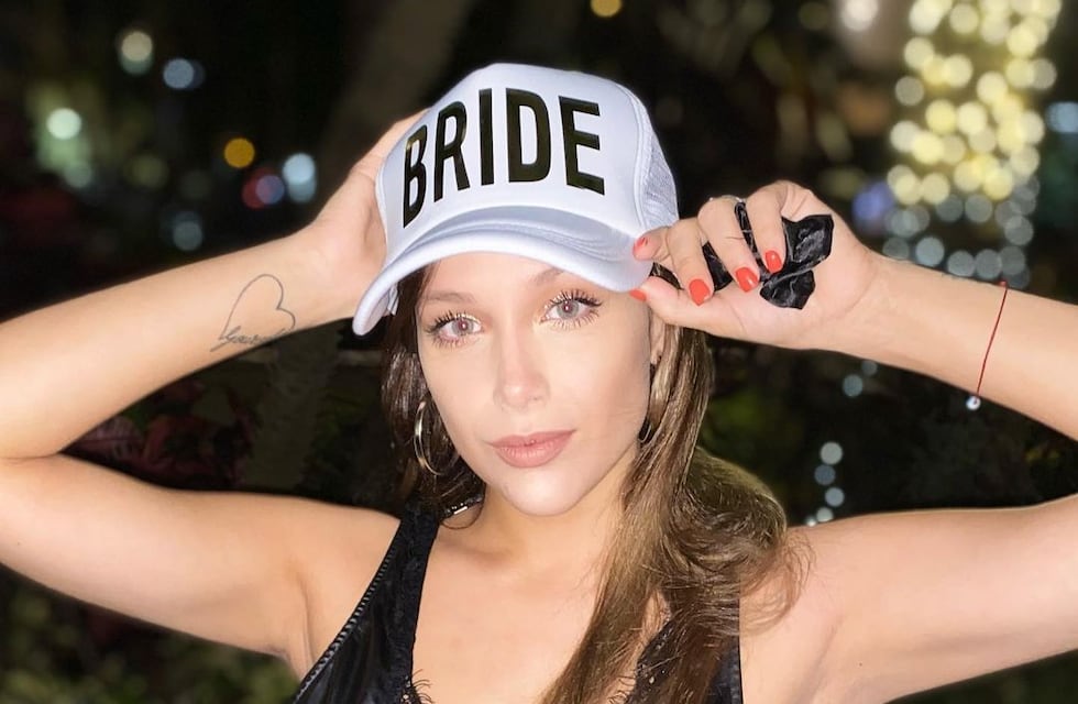 Así fue el alocado festejo para la despedida de soltera de Barbie Vélez