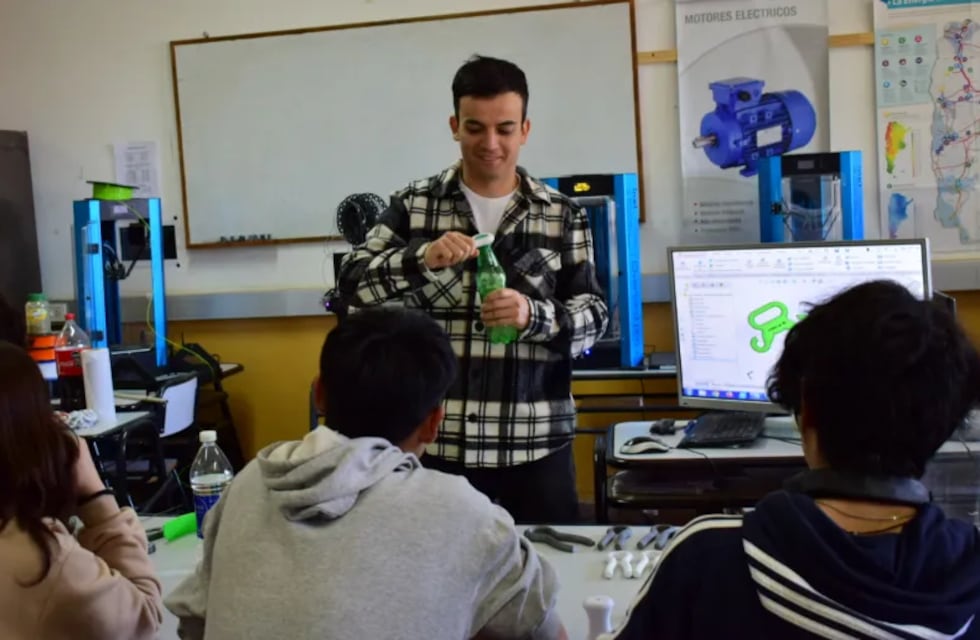 Historia de inspiración: un rionegrino podría convertirse en el “mejor docente del mundo”