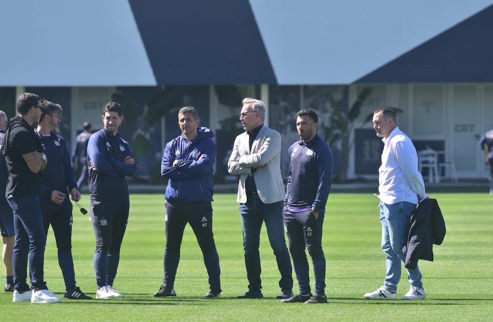 Talleres y otro cambio de sistema: cuántos jugadores  utilizó Tévez y qué esquemas