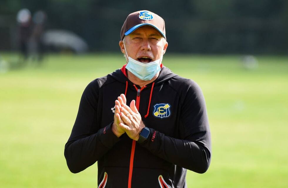 Roberto Sensini se acerca a Newell’s y puede debutar ante Talleres