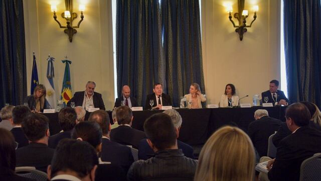 Asisten más de 120 intendentes y representantes de 200 municipios de la Argentina.