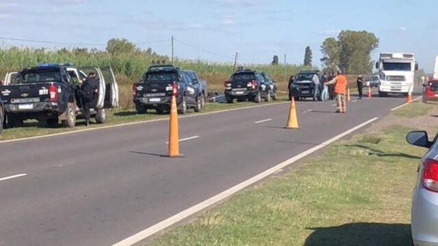 La remisera Vanesa Hernández murió luego de quedar involucrada en una emboscada mientras remolcaba a un preso liberado y su familia en la Ruta Provincial 14. (@joosevillagran)