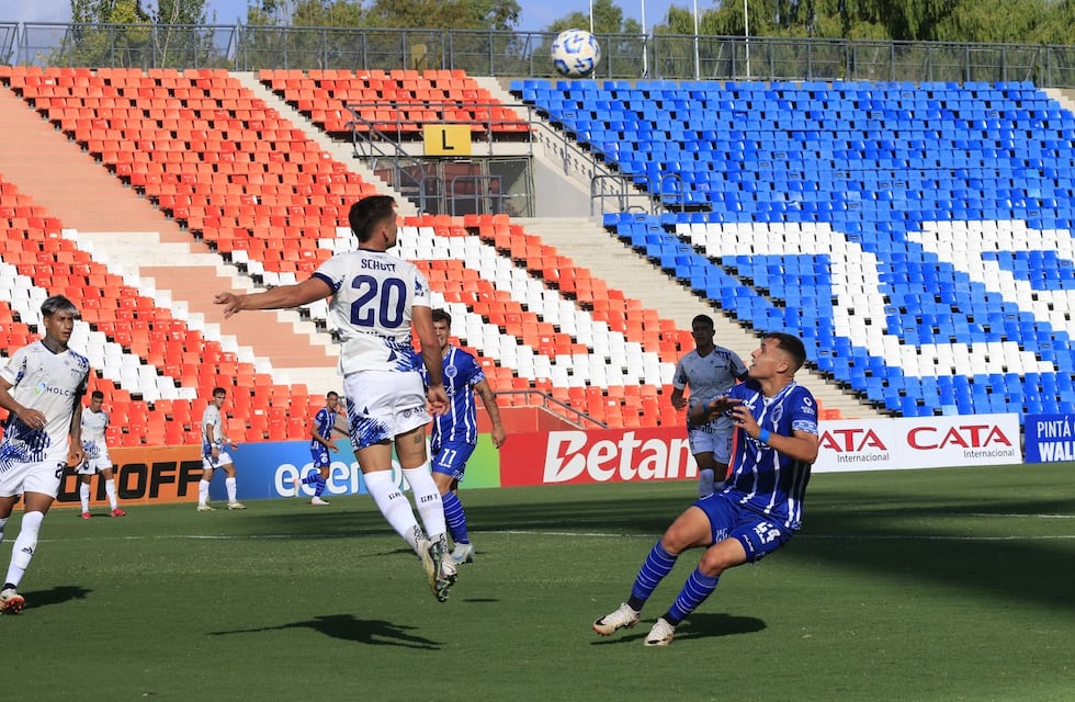 Talleres completó el partido suspendido en Mendoza con un cero que no le suma