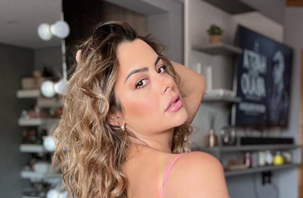 Larissa Riquelme deslumbró en redes con un video desde la playa: “El mejor momento del día es ahora”