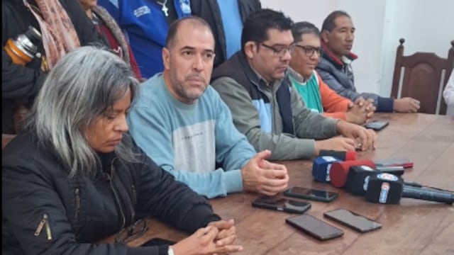 Estatales jujeños agrupados en la Intergremial exigieron inmediata convocatoria a paritarias.