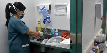 Trabajando en plena pandemia de coronavirus. (Foto: Orlando Pelichotti)