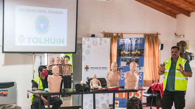 La capacitación estuvo a cargo de la Dirección de Defensa Civil Tolhuin.