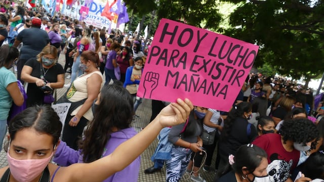 Marcha Ni Una Menos en el Palacio de Tribunales, en la Ciudad de Buenos Aires.