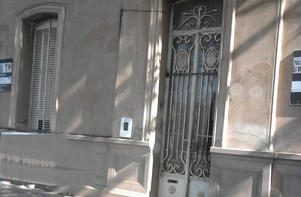 Robaron en una casa deshabitada y los detuvieron