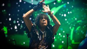 La Mona Jimenez Bum Bum en el Estadio Kempes . (José Gabriel Hernández / La Voz)