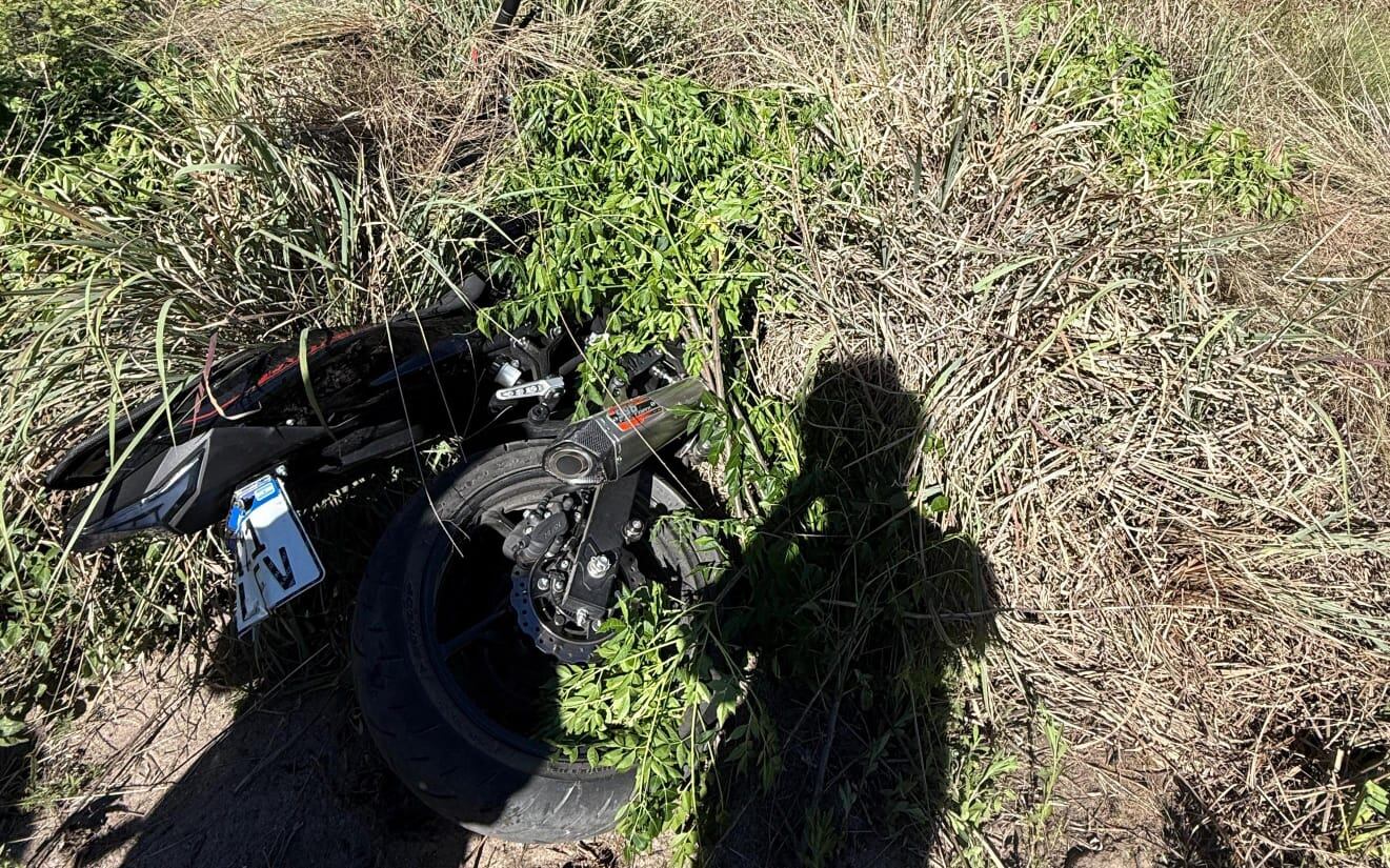 Vacaciones frustradas en San Antonio de Arredondo: les robaron las motos y una apareció incendiada.  Gentileza: Diario de Carlos Paz