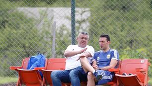 Claudio Tapia y Lionel Scaloni (X)