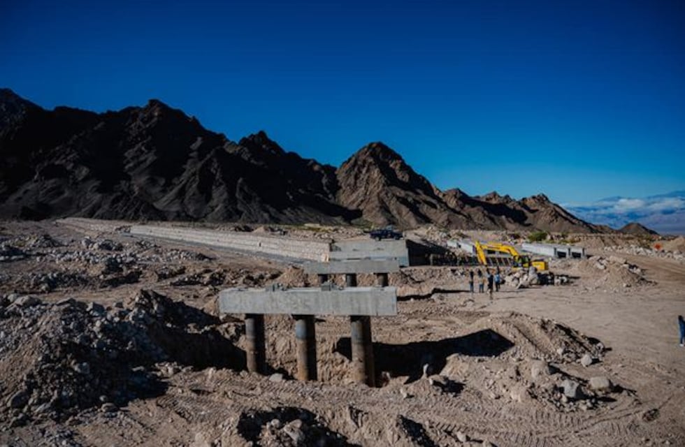 Avanza la construcción del puente que conectará Fiambalá con Las Termas