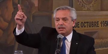 Alberto Fernández se expresó por Twitter y criticó a la Corte Suprema, tal como lo había hecho Cristina Kirchner este mismo lunes.