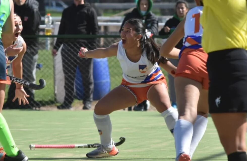 Hockey: con la puntaltense Megan Martínez, Bahía llegó a semis en el “Argentino B” Sub 14