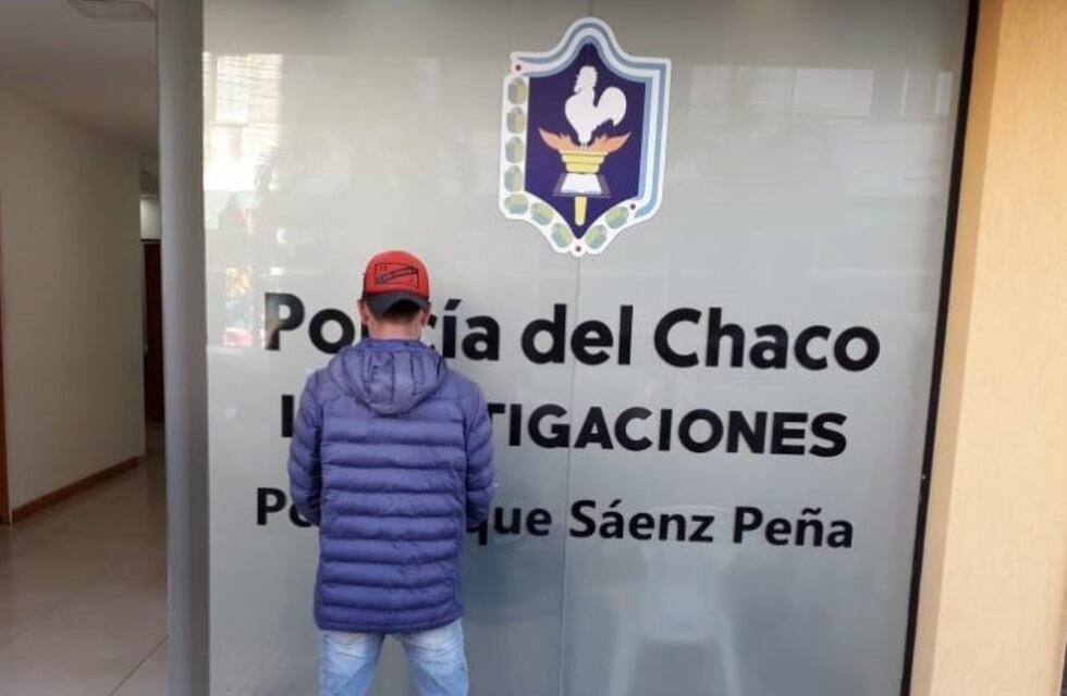 Intentó robarles ingresando a los golpes