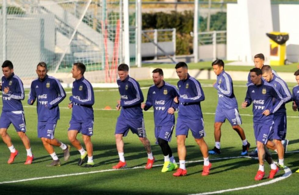 Matías Suárez y Paulo Dybala entrenan con la selección en Madrid