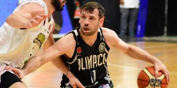 El base, de 40 años, será refuerzo del Griego en las próximas horas\u002E