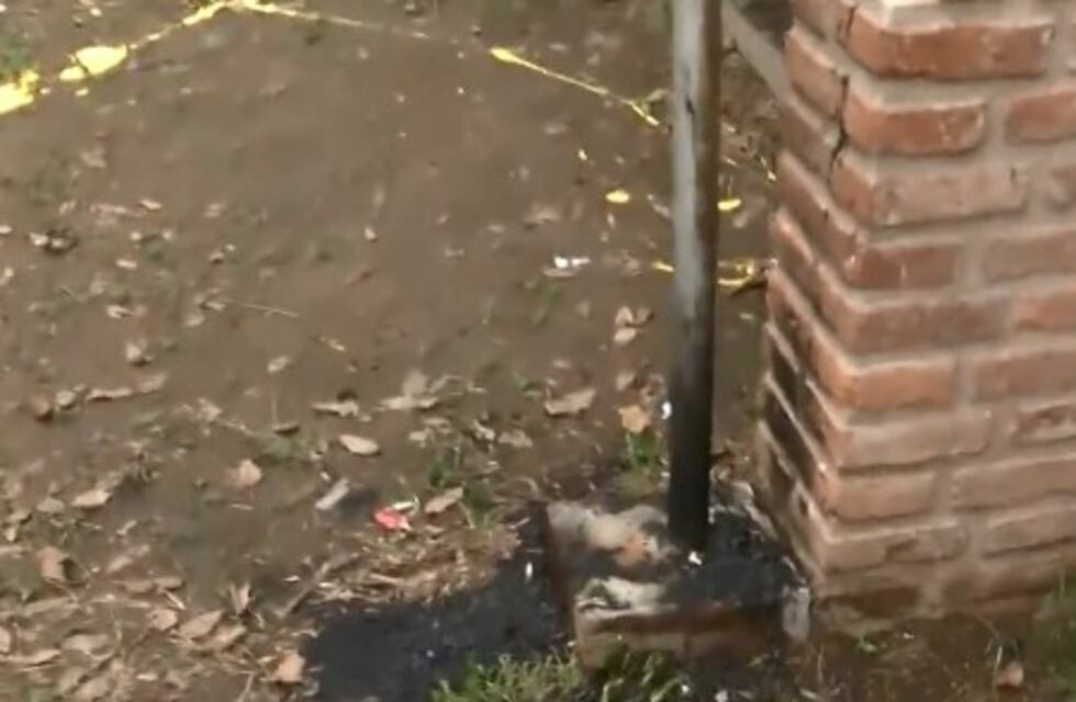 Vandalismo en una escuela: "Izaron las cortinas en llamas y dejaron que se incendiaran"