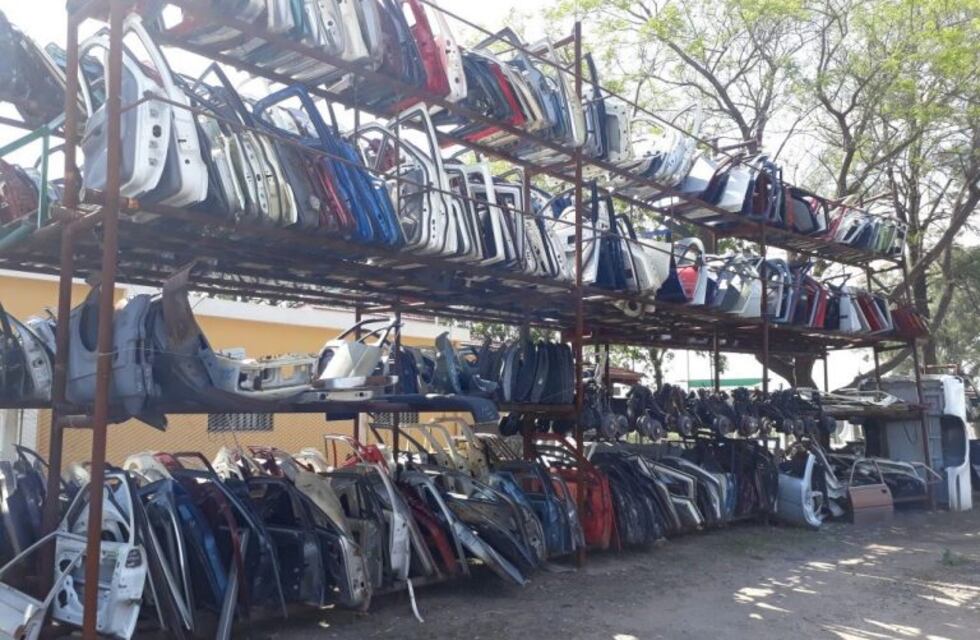Morteros: 500 autos "cortados y desarmados" en chacaritas