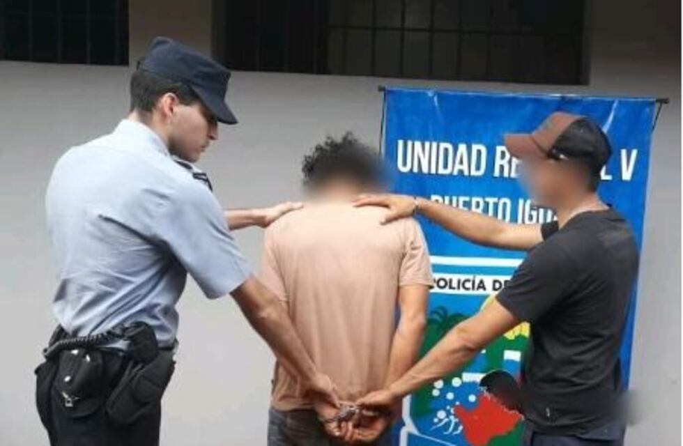 Asado entre tareferos terminó con uno apuñalado y su casa incendiada