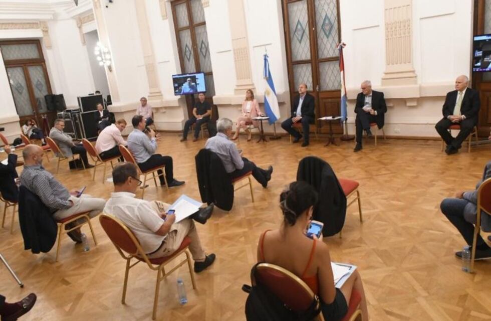 Omar Perotti anunció la formación de un comité de emergencia provincial