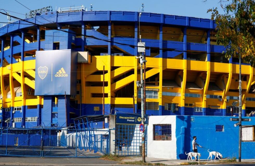 Boca Juniors quiere renovar el vínculo con la escuela que donó en 1968