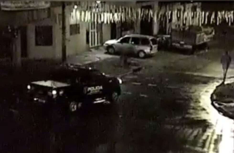 La policía frustró una entradera en zona sur y quedó registrado por las cámaras de seguridad