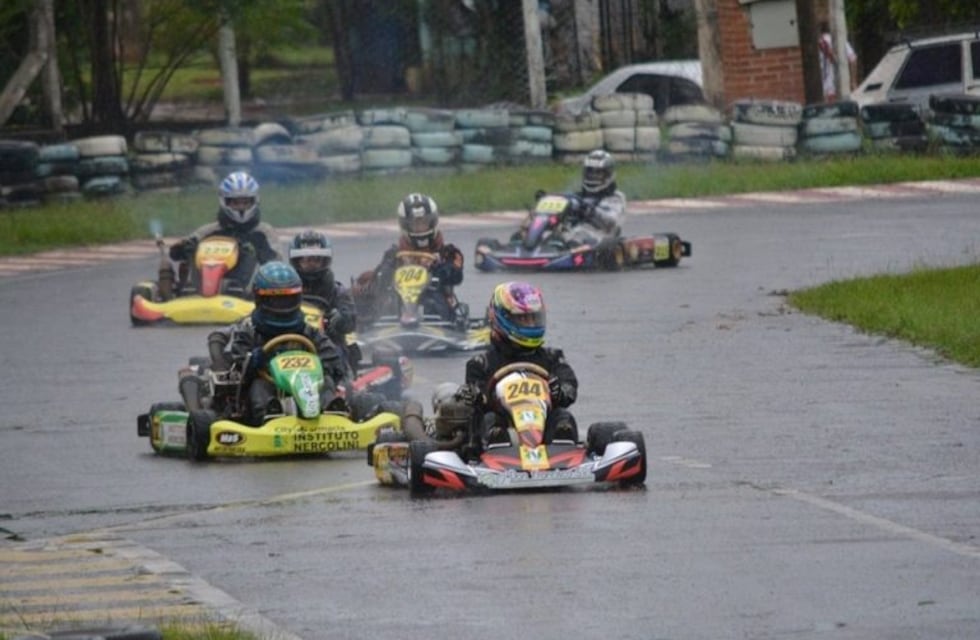 Inauguraron el kartódromo obereño