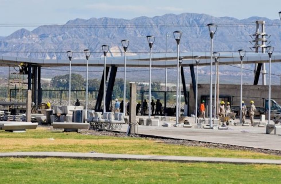 Tres líneas de colectivos llegarán gratis hasta el Predio Costanera Complejo Ferial