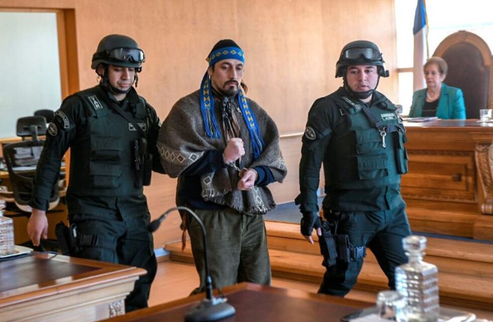 Encontraron culpable a Jones Huala en Chile por el incendio y tenencia de armas en Chile
